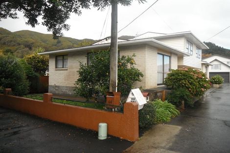Photo of property in 44a Saint Ronans Avenue, Waterloo, Lower Hutt, 5011