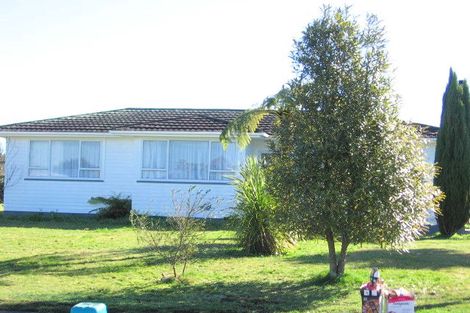 Photo of property in 48 Fernaig Street, Papakura, 2110