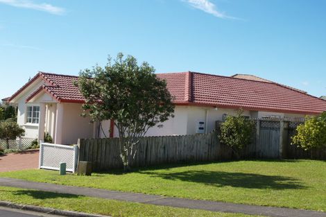 Photo of property in 8 Casabella Court, Northpark, Auckland, 2013