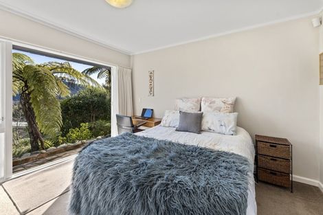 Photo of property in 13 Kenilworth Grove, Silverstream, Upper Hutt, 5019