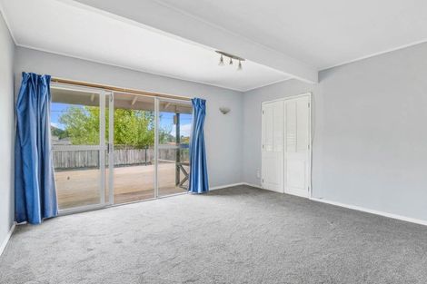 Photo of property in 33 Meadowvale Avenue, Forrest Hill, Auckland, 0620