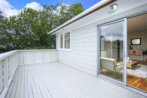 Photo of property in 1/32 Tamahere Drive, Glenfield, Auckland, 0629
