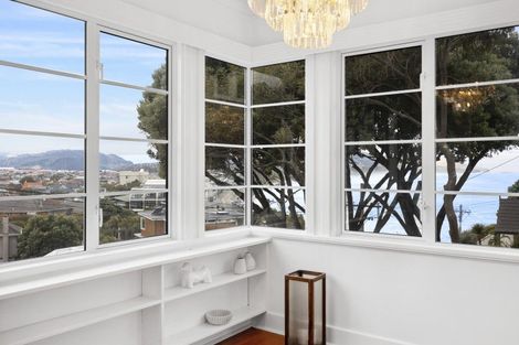 Photo of property in 19 Cliffs Road, Saint Clair, Dunedin, 9012