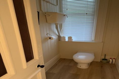 Photo of property in 60 Royal Terrace, Dunedin Central, Dunedin, 9016