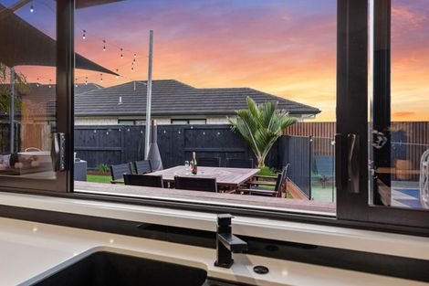 Photo of property in 6 Omapere Lane, Pyes Pa, Tauranga, 3112