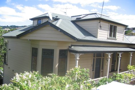 Photo of property in 15-15a Plunket Street, Kelburn, Wellington, 6012