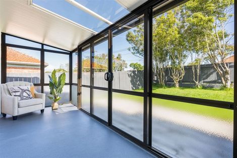 Photo of property in 1/18 Ashlynne Avenue, Papatoetoe, Auckland, 2025