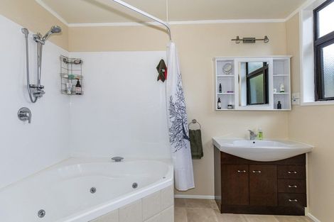 Photo of property in 65 Cox Street, Geraldine, 7930