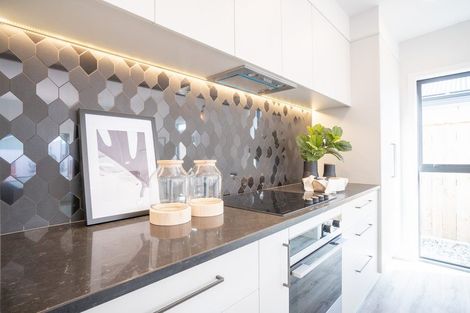 Photo of property in 28 Freedom Drive, Kelvin Grove, Palmerston North, 4414