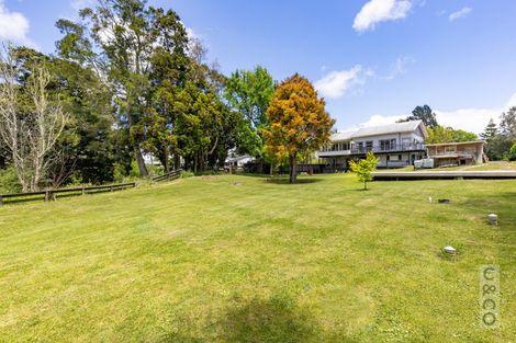 Photo of property in 24 Waikoukou Valley Road, Waimauku, 0812