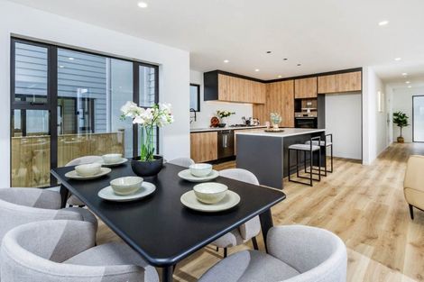 Photo of property in 1b Rimu Rise, Albany, Auckland, 0632