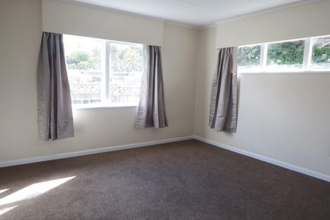 Photo of property in 2 Saint Leonard Street, Saint Johns Hill, Whanganui, 4501