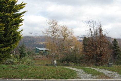 Photo of property in 11 Kowhai Drive, Wanaka, 9305