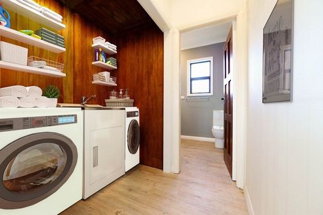 Photo of property in 9 Rutherford Road, Marewa, Napier, 4110