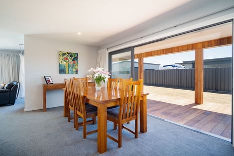 Photo of property in 2 Canal Place, Twizel, 7901