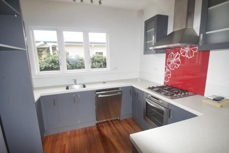 Photo of property in 105 Saint Martins Road, Saint Martins, Christchurch, 8022