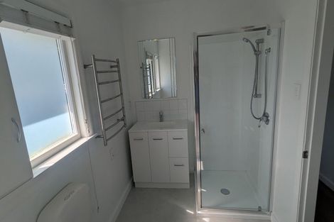 Photo of property in 2/7 Leonard Place, Saint Martins, Christchurch, 8022