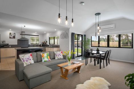 Photo of property in 10 Bransley Grove, Katikati, 3129