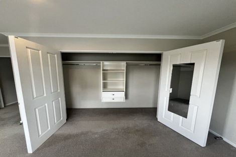 Photo of property in 34 Namsan Close, Fairview Heights, Auckland, 0632