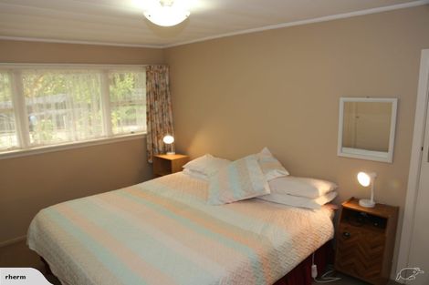 Photo of property in 2 Cambridge Place, Holmes Hill, Oamaru, 9401