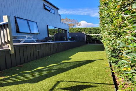 Photo of property in 10a Myrtle Street, Morningside, Auckland, 1022