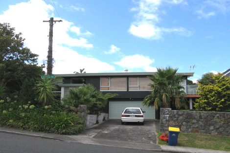 Photo of property in 63 Seaview Road, Castor Bay, Auckland, 0620