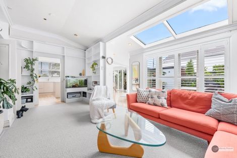 Photo of property in 4 Elizabeth Street, Petone, Lower Hutt, 5012