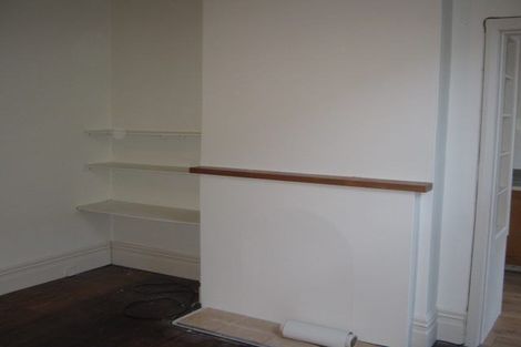 Photo of property in 36 Rolleston Street, Mount Cook, Wellington, 6021