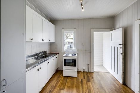 Photo of property in 9 Roach Street, Marewa, Napier, 4110