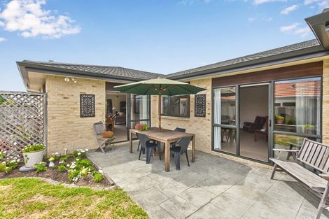 Photo of property in 44 Hadleigh Court, Paraparaumu, 5032