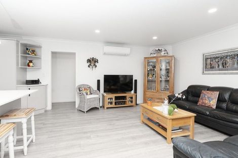 Photo of property in 6 Kentwood Place, Flagstaff, Hamilton, 3210