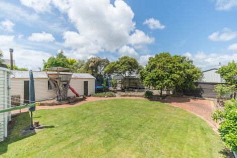 Photo of property in 74 Argyle Avenue, Takaro, Palmerston North, 4410