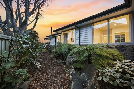 Photo of property in 89 Cashmere Road, Cashmere, Christchurch, 8022