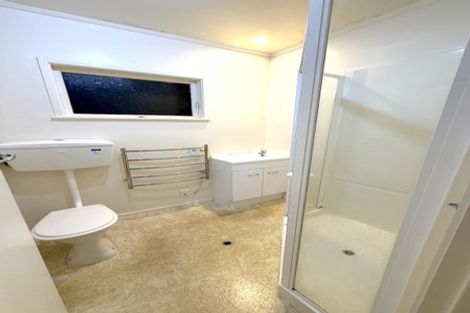 Photo of property in 1/3 Cheryl Place, Hillcrest, Auckland, 0627