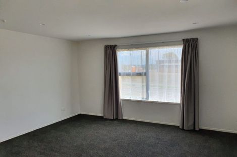 Photo of property in 1 Poutawa Lane, Clarks Beach, 2122