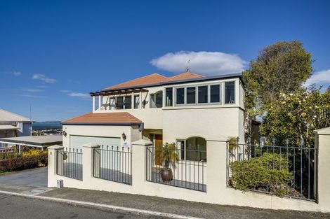 Photo of property in 11 Sealy Road, Bluff Hill, Napier, 4110