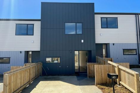 Photo of property in 40 Clay Works Lane, New Lynn, 0600