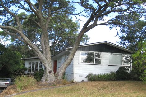 Photo of property in 11 Learmonth Avenue, Birkenhead, Auckland, 0626