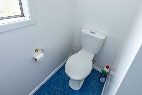 Photo of property in 13 Okiwa Terrace, Waiinu Beach, Whanganui, 4588