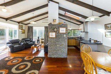 Photo of property in 196 Katherine Mansfield Drive, Whitemans Valley, Upper Hutt, 5371