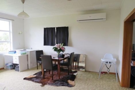 Photo of property in 43 Waiwaka Terrace, Strandon, New Plymouth, 4312