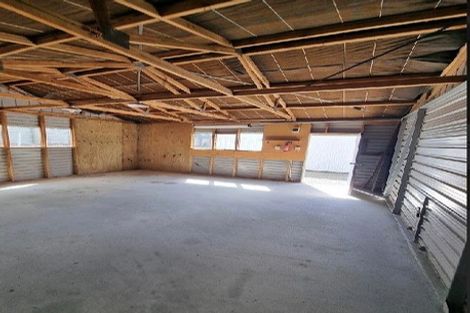 Photo of property in 10 Iona Street, Lawrence, 9532