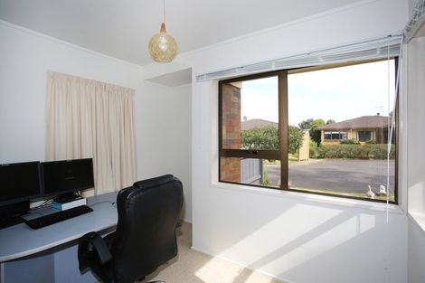 Photo of property in 14 Brynbela Court, Papakura, 2110