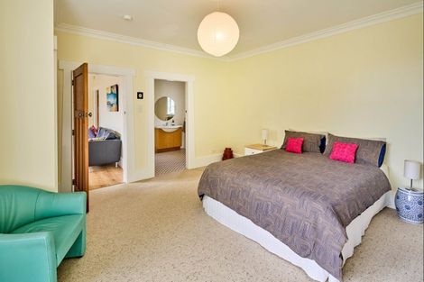 Photo of property in 44 Glen Road, Kelburn, Wellington, 6012