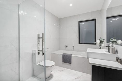 Photo of property in 196 Henwood Road, Westgate, 0814