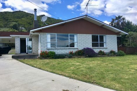 Photo of property in 45 Huia Street, Waikanae, 5036