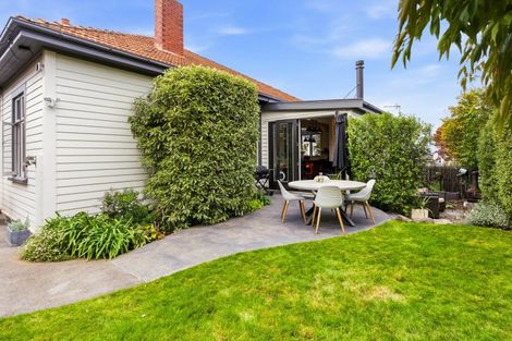 Photo of property in 139 Eglinton Road, Mornington, Dunedin, 9011