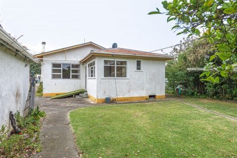 Photo of property in 11 Nikau Street, Tawhero, Whanganui, 4501