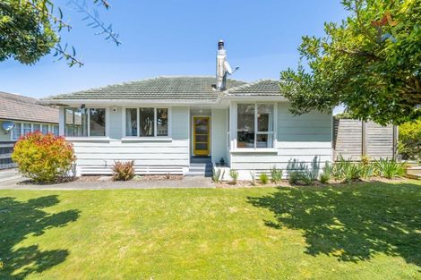 Photo of property in 72 Gordon Street, Avalon, Lower Hutt, 5011