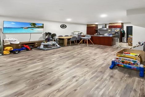 Photo of property in Greenwich Apartments, 14/3 Burton Street, Grafton, Auckland, 1010
